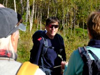 Der Leiter Julian erzählt etwas über die Natur
