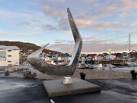 Kunst vor dem Nordkap-Museum in Honningsvøg