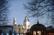 Theatinerkirche vom Hofgarten_04-1975-Bearbeitet-7