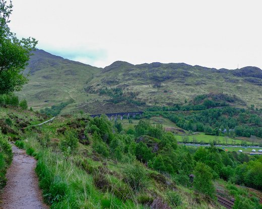 Glenfinnan-16-12 Auf dem Weg zur Brücke