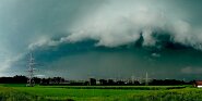 Unwetter über Umspannwerk Stetten