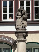 Schwätzweiber-Brunnen